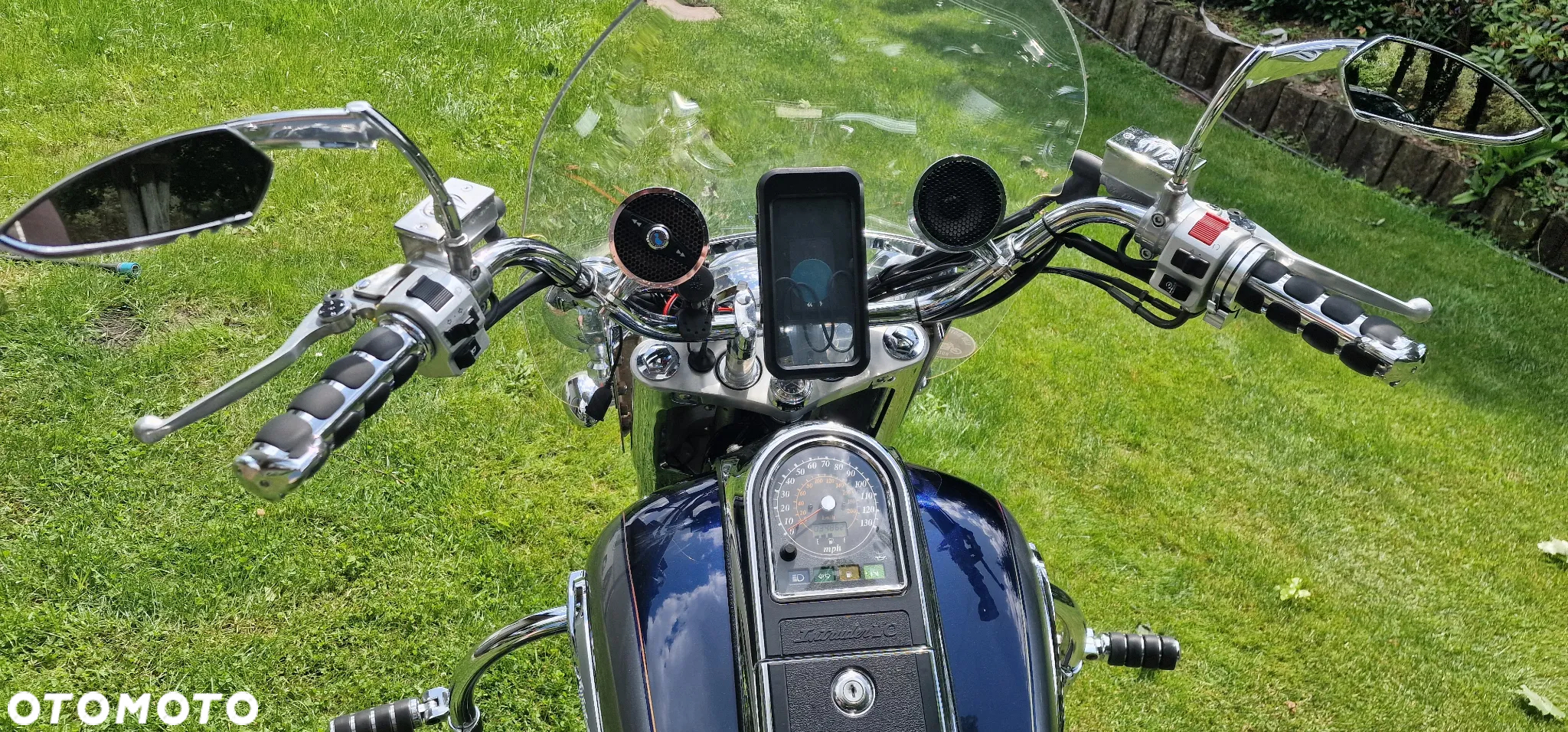 Suzuki Intruder - 16