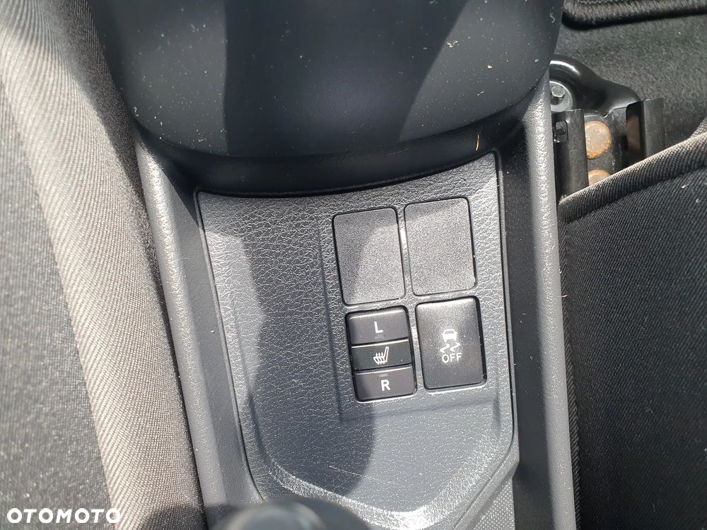 Toyota Yaris 1.33 VVT-i Comfort - 22