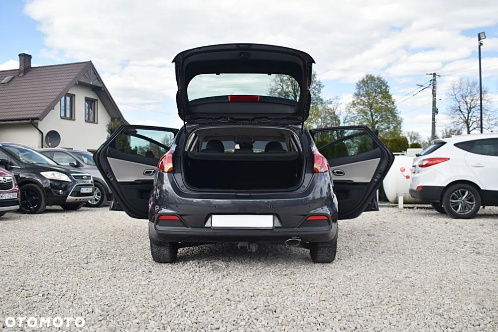 Kia Ceed 1.6 GDI Dream Team Edition - 15