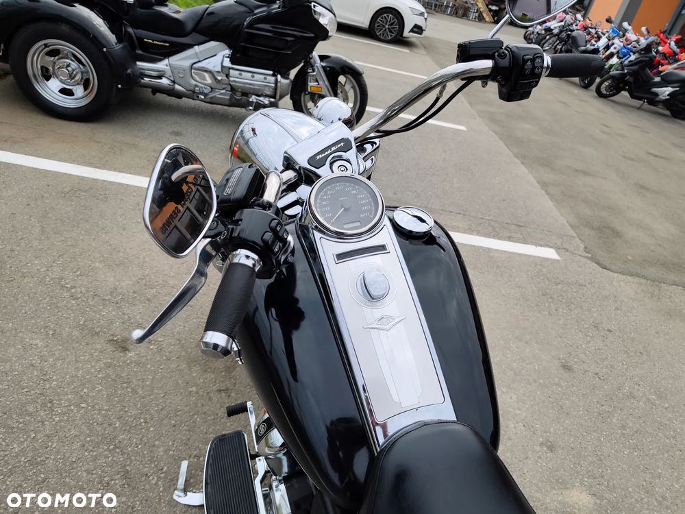 Harley-Davidson Touring Road King - 39