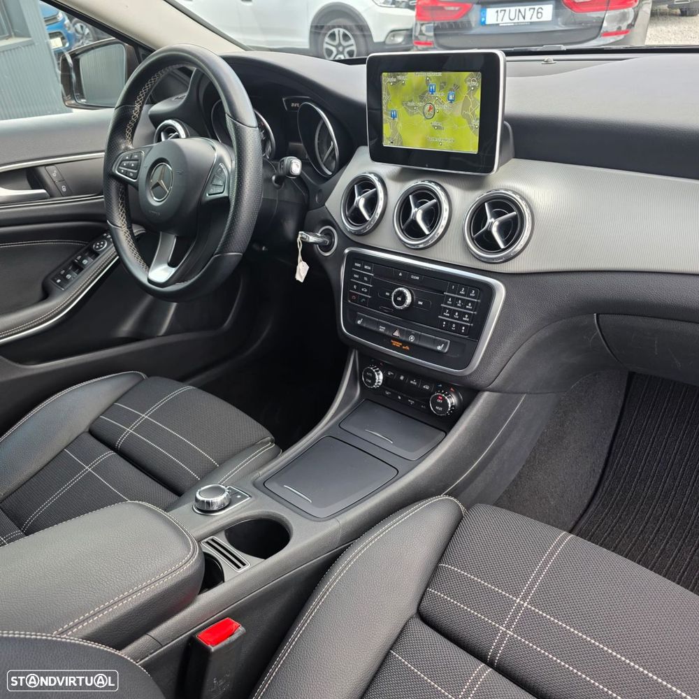 Mercedes-Benz GLA 180 CDI Urban Aut. - 30