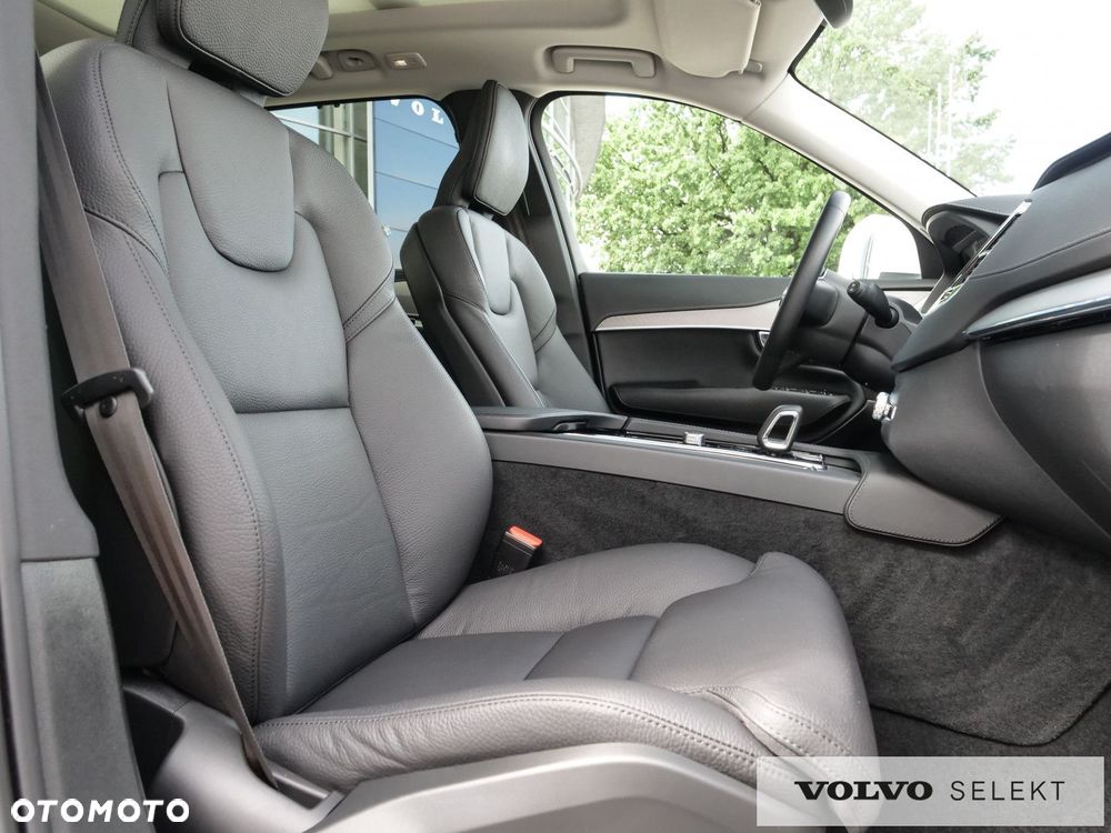 Volvo XC 90 - 31