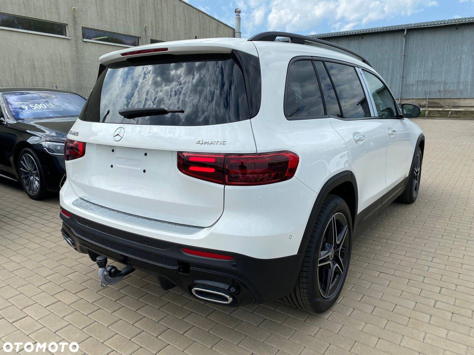 Mercedes-Benz GLB - 4