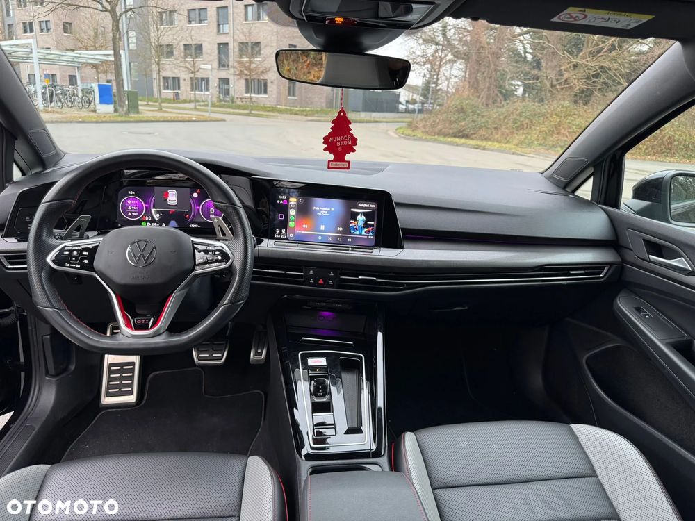 Volkswagen Golf - 13