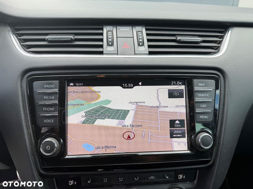 Skoda Octavia 2.0 TDI 4x4 RS Challenge DSG - 29