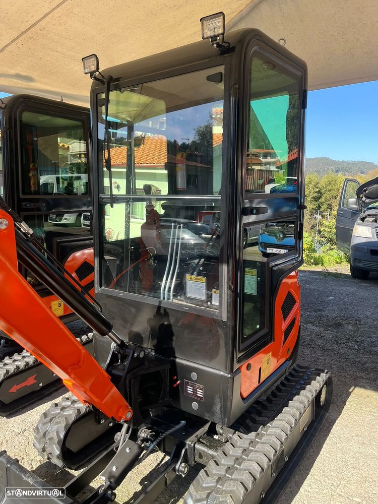 Kubota mini giratoria d722 - 3