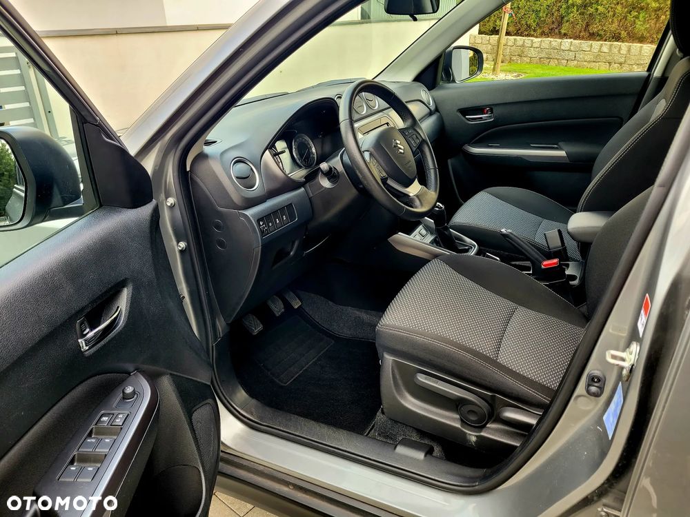 Suzuki Vitara 1.0 Boosterjet Comfort - 17