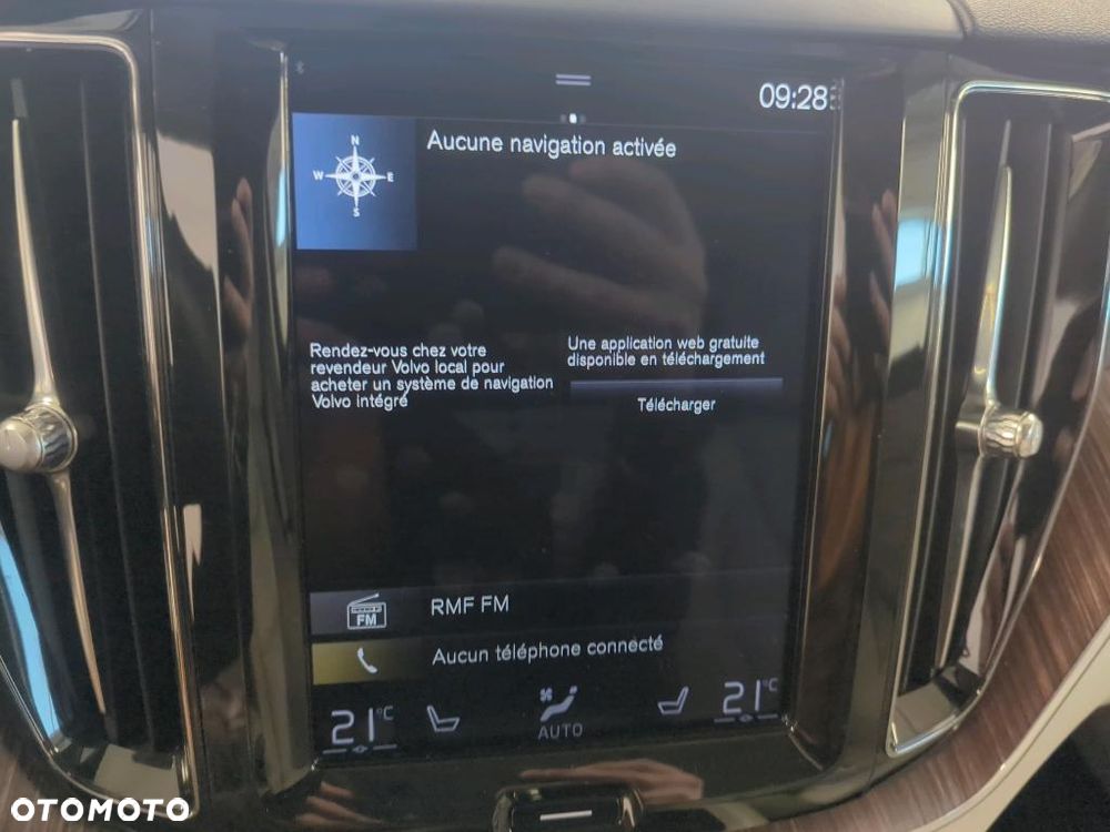 Volvo XC 60 D4 Momentum - 9