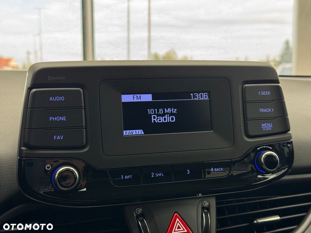 Hyundai i30 1.5 DPI Classic + - 28