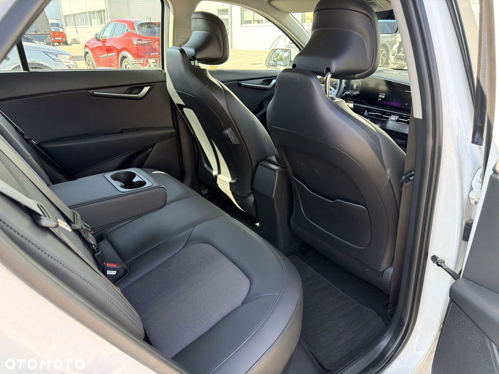 Kia Niro 64kWh M - 20