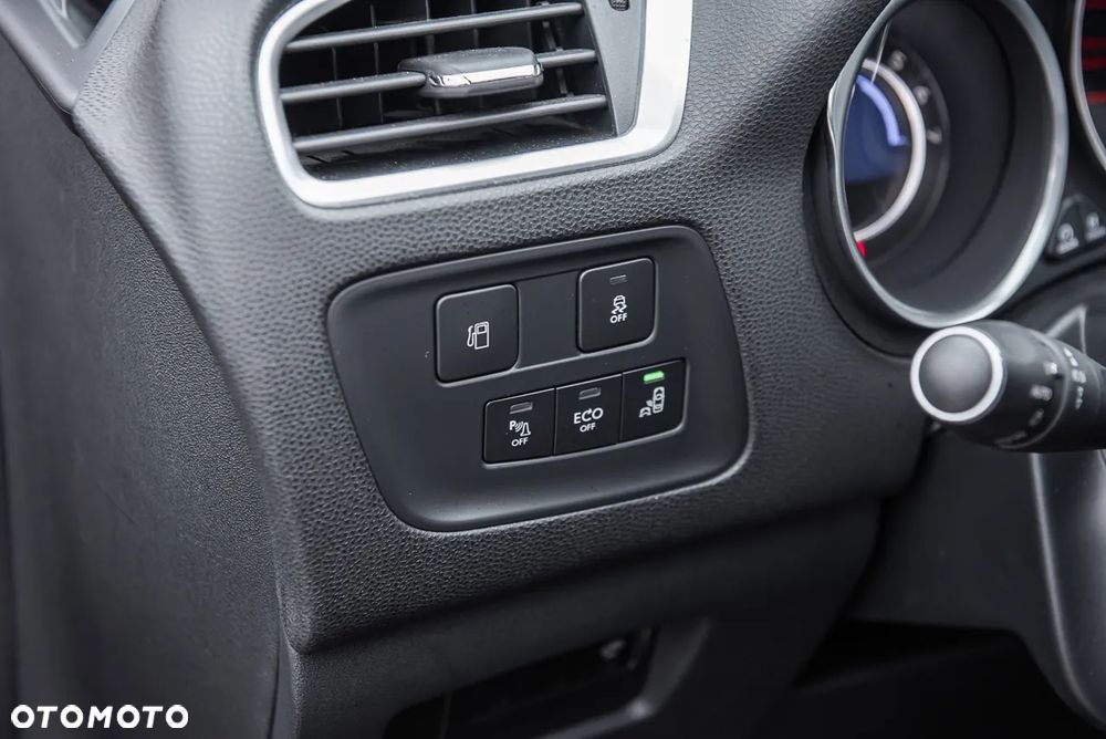 Citroën DS4 BlueHDi 120 Urban Show - 17