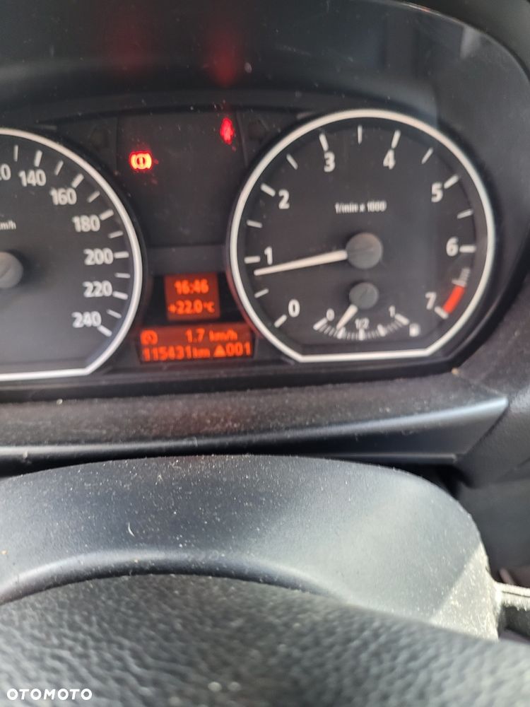 BMW Seria 1 116i - 8