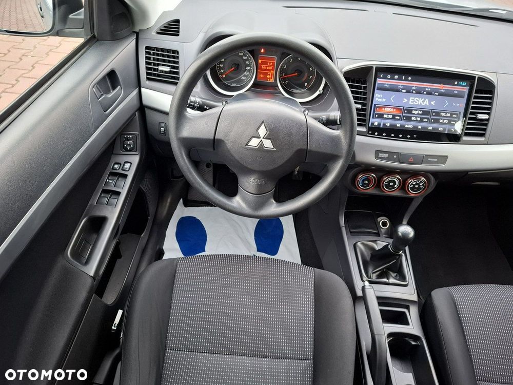 Mitsubishi Lancer - 11