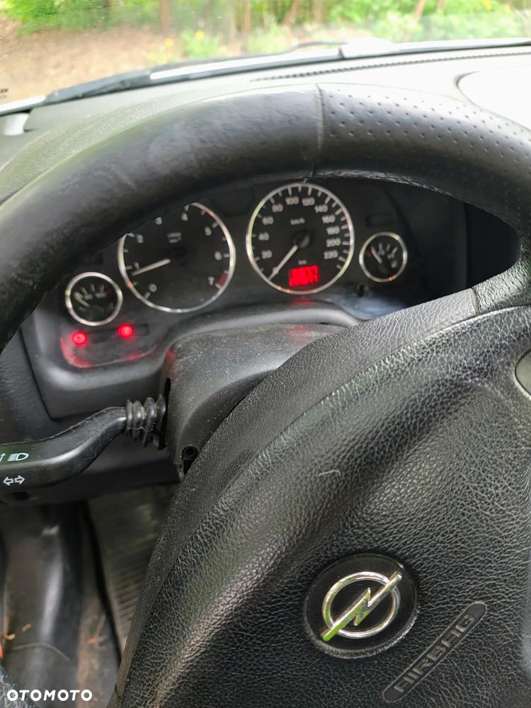 Opel Astra 1.6 - 7