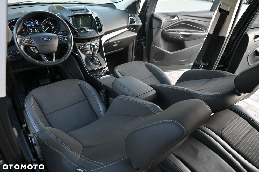 Ford Kuga 1.5 EcoBoost 4WD Titanium - 35