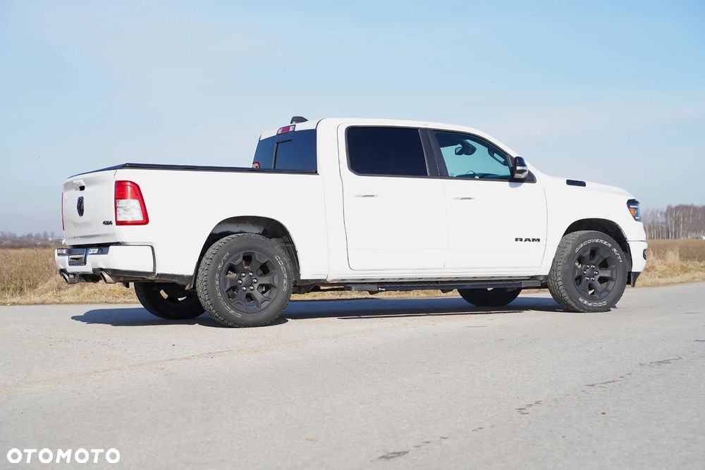 RAM 1500 5.7 Crew Cab Bighorn - 8