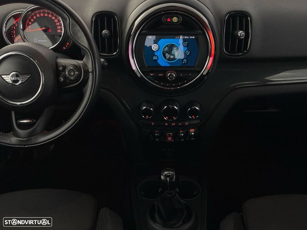 MINI Countryman Cooper D - 15