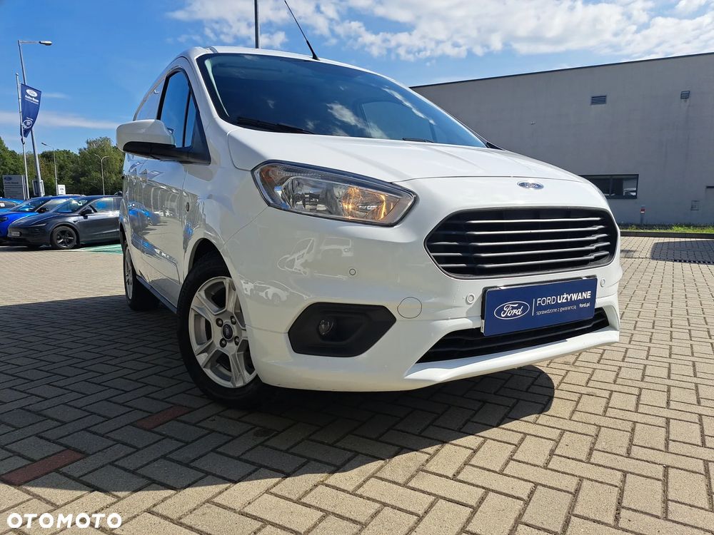 Ford COURIER - 9