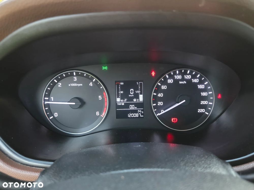 Hyundai i20 1.1 CRDi Classic + - 26