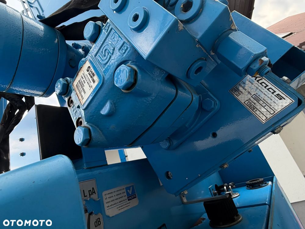 KLAAS 21/31TSP Dźwig Dekarski żuraw zwyżka podnośnik 31m. udźwig 1800kg max. Silnik Yanmar 3cyl. Dźwig Sterowany całkowicie zdalnie z pilota. Do 3,5 tony Transportowanie samochodem osobowym! Podwieszana oś Hydr. Własny Napęd Hydr. na 2 koła w terenie. Maszyna jak Nowa 2,5 tyś mtg. 2013r. Po serwisach Dekra BMWT. Sprowadzona z Norwegii. Nie różni się od nowej z salonu. Pełna Hydraulika w maszynie. Najbogatsza wersja. OKAZJA 230volt. Zero zużycia! - 22