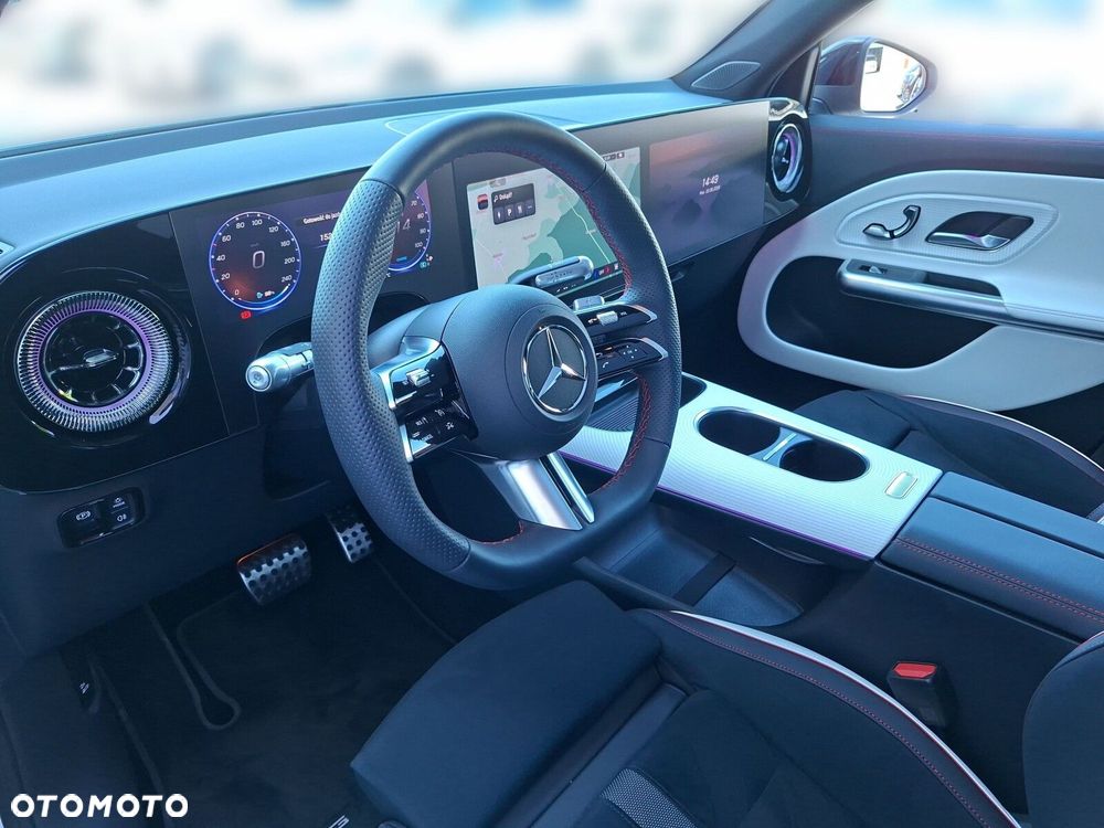 Mercedes-Benz GLB - 10