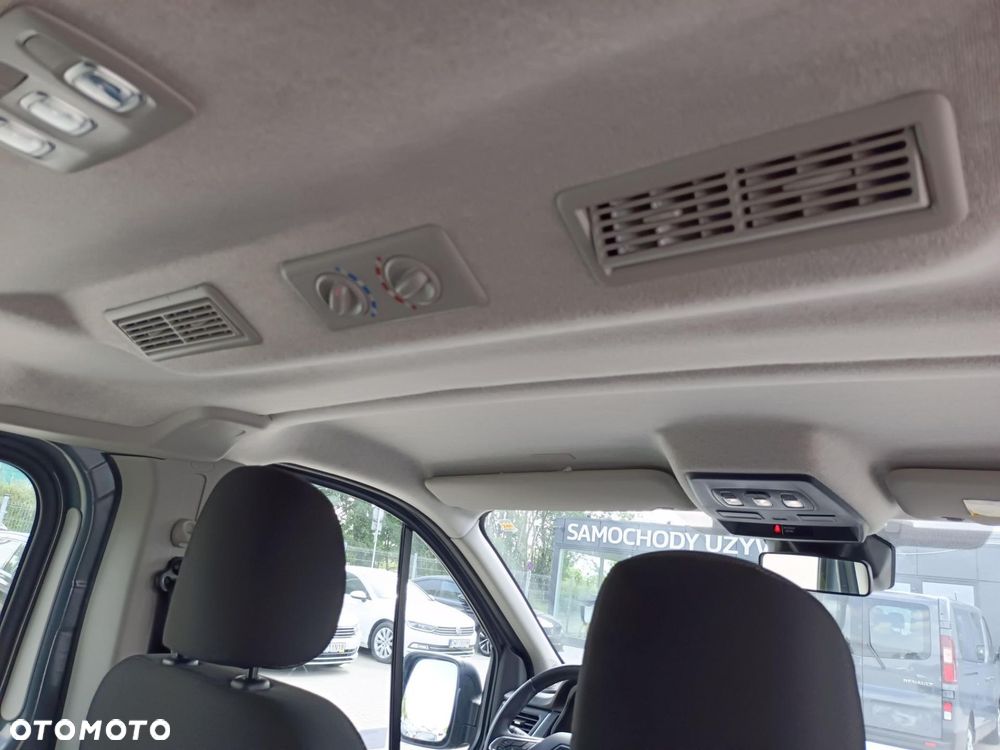Renault trafic - 25