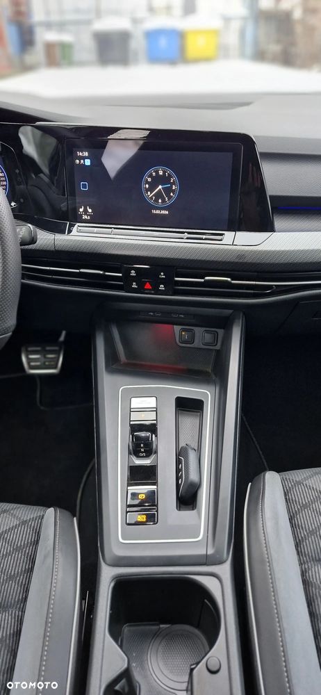 Volkswagen Golf 2.0 TSI OPF DSG R-Line - 22