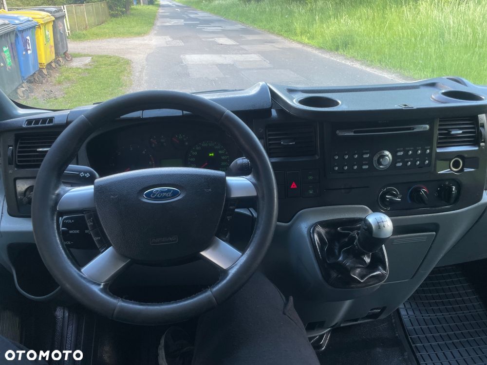 Ford Transit - 8