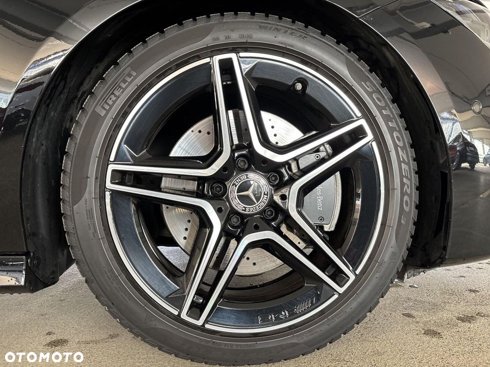 Mercedes-Benz CLA - 10