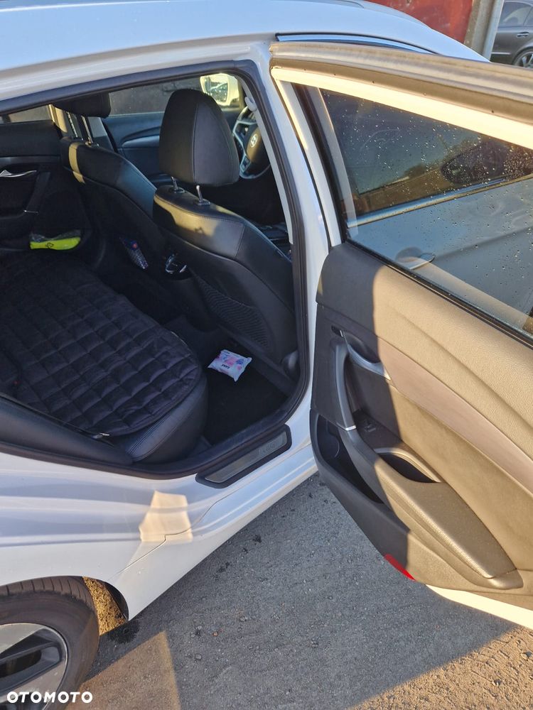 Hyundai i40 1.7 CRDi Premium - 8