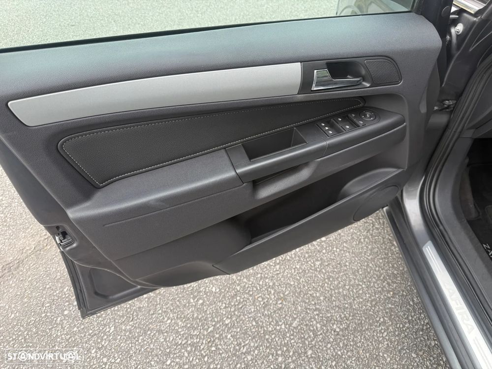Opel Zafira 1.7 CDTi Cosmo - 9