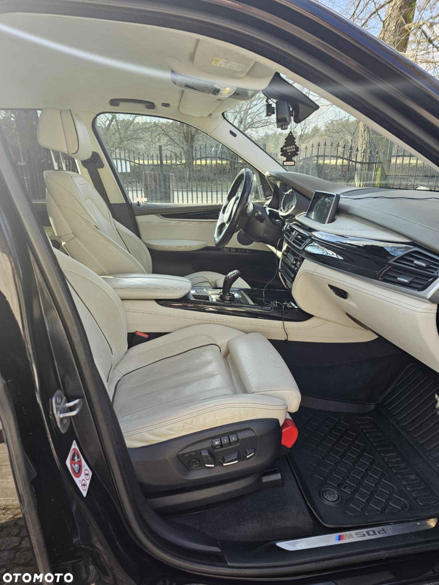 BMW X5 M M50d - 17