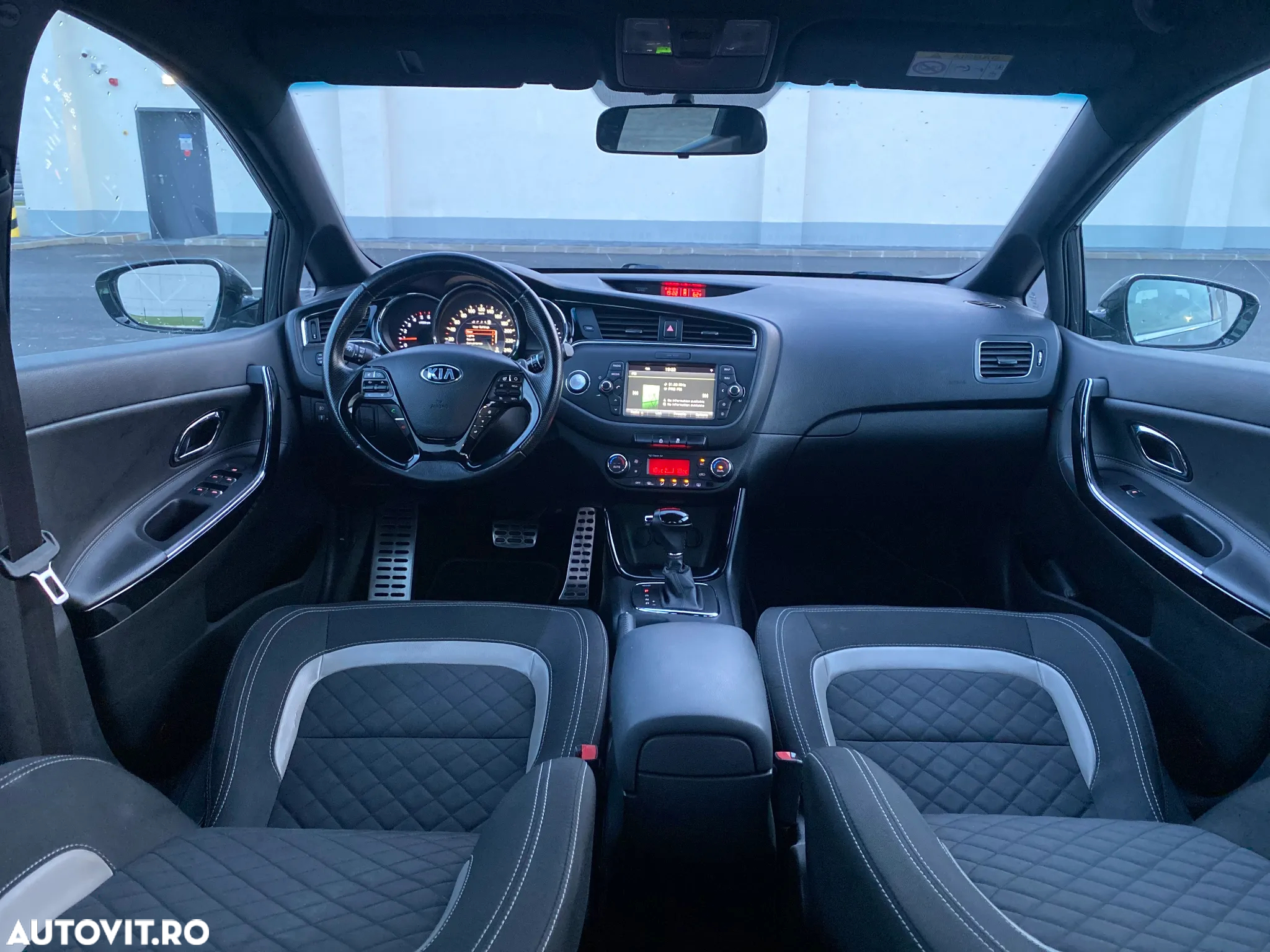 Kia Ceed 1.6 CRDi 136 DCT ISG GT Line - 10