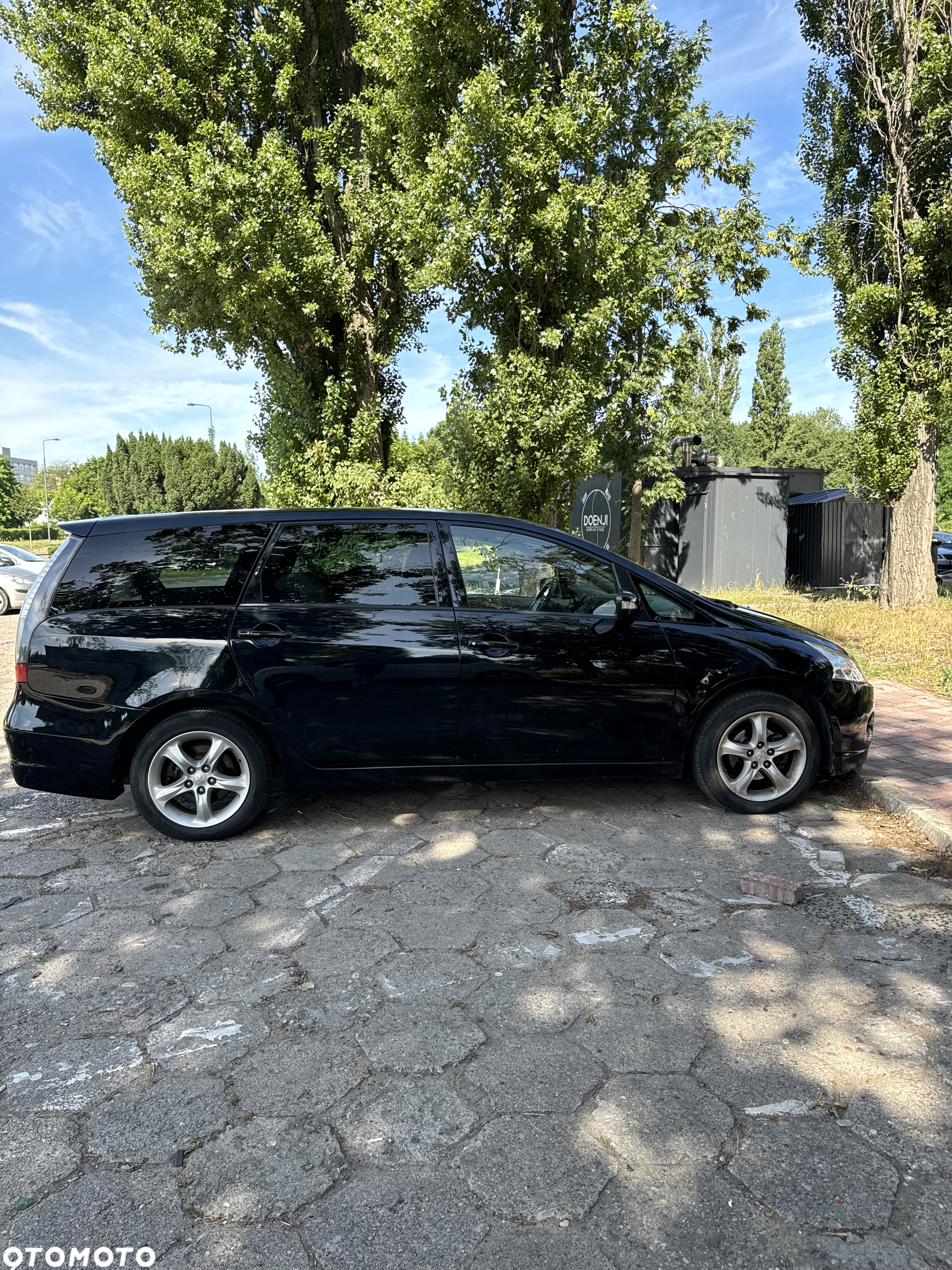 Mitsubishi Grandis - 3