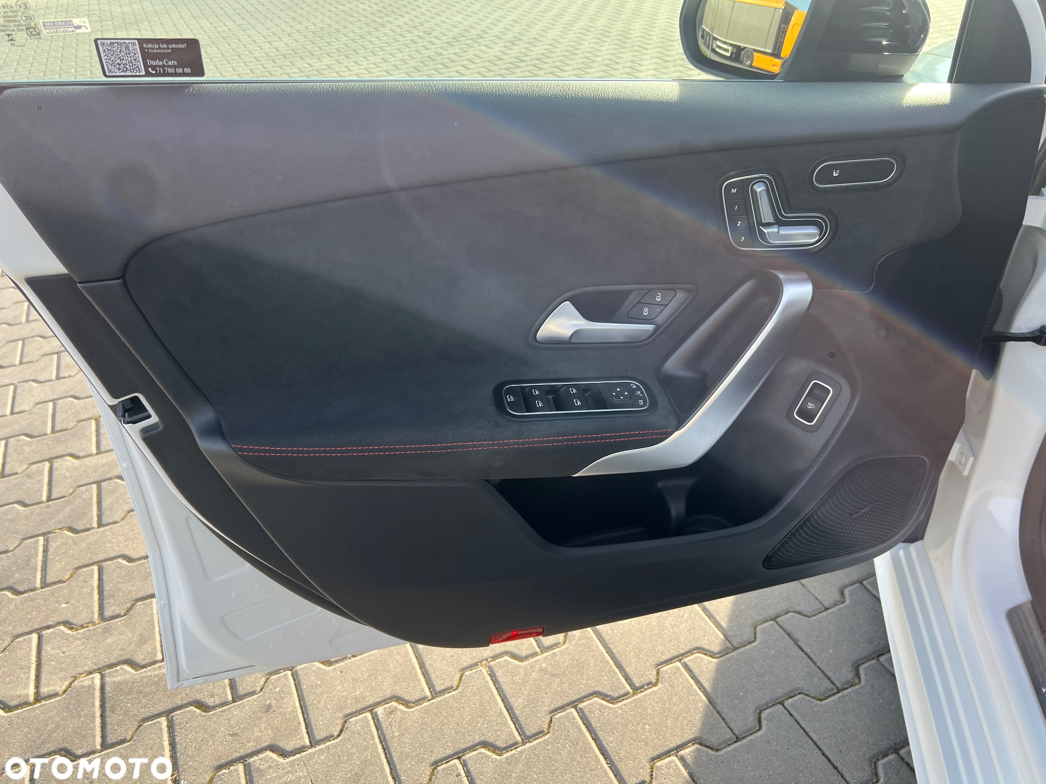 Mercedes-Benz Klasa A 220 4-Matic AMG Line 7G-DCT - 18