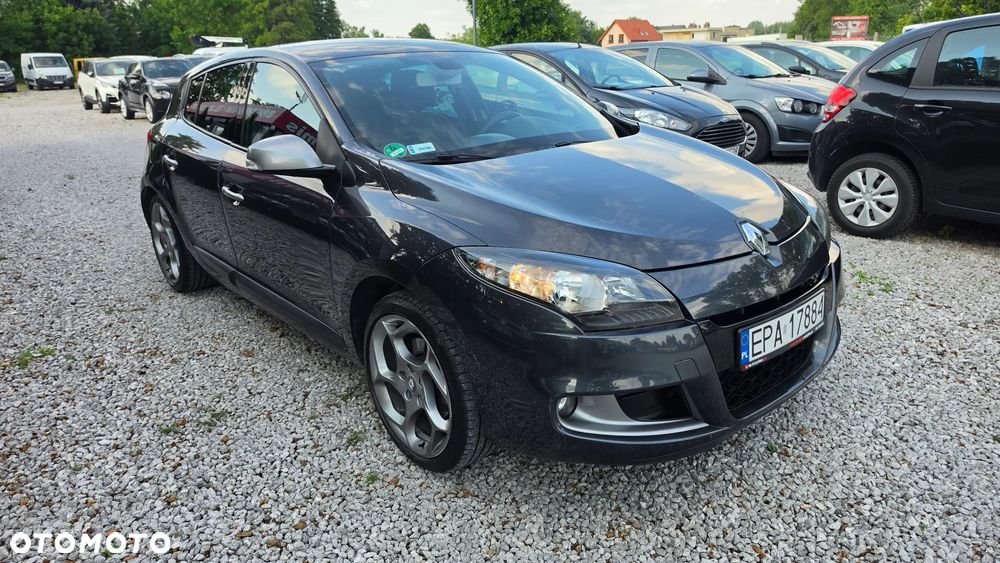 Renault Megane TCe 180 GT - 10