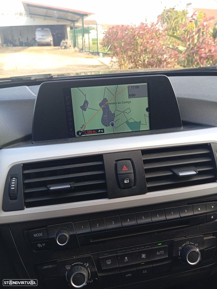 BMW 318 d Navigation Sport Auto - 10