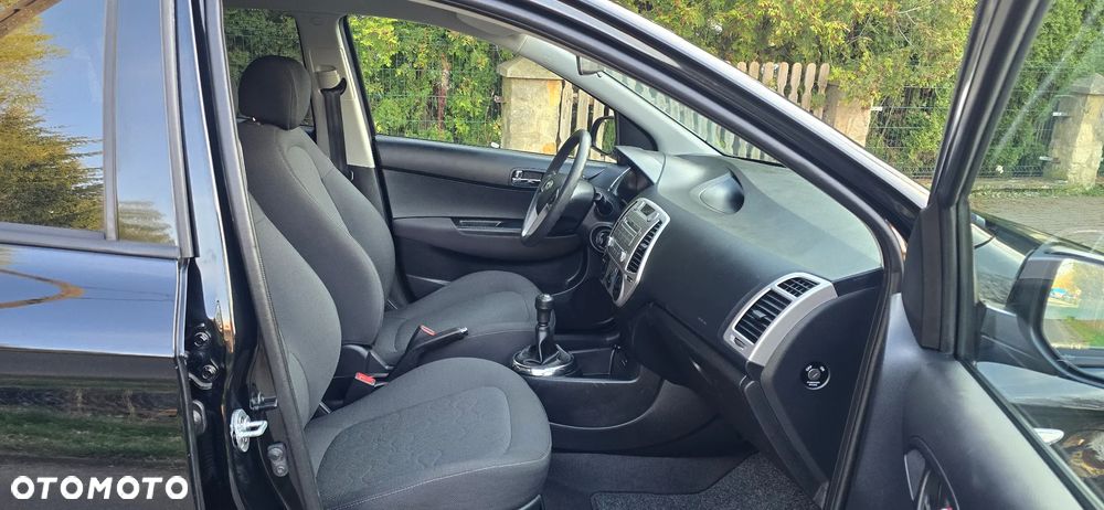 Hyundai i20 1.2 UEFA EURO 2012 Edition - 7