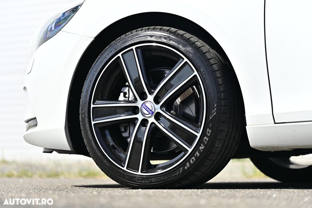 Volvo V40 D3 Geartronic - 34