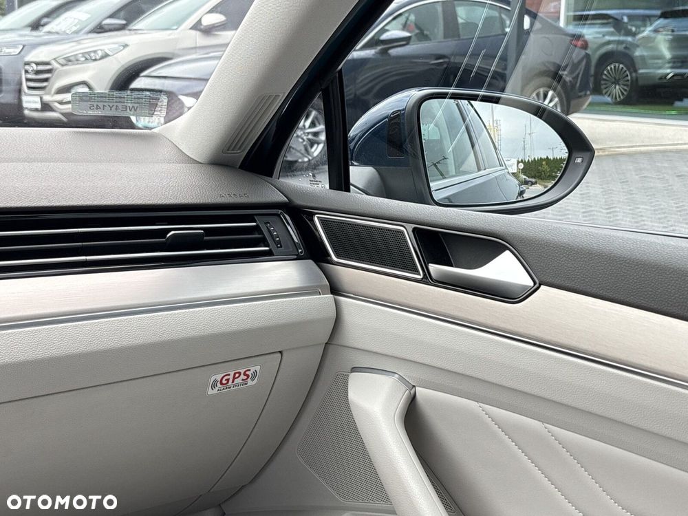 Volkswagen Passat 2.0 TDI Elegance DSG - 15