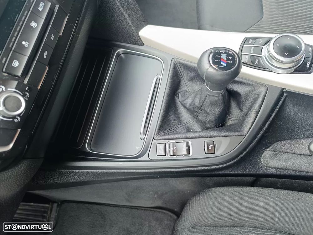 BMW 318 d M Sport - 25