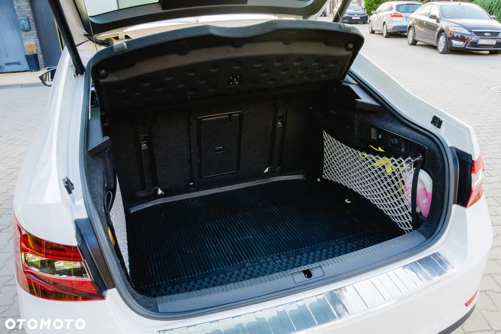 Skoda Superb 1.8 TSI Ambition - 19