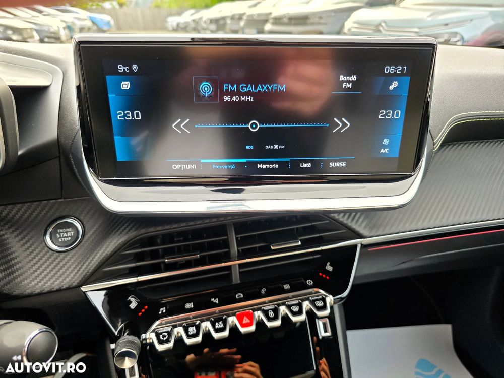 Peugeot 208 PureTech 130 EAT8 GT - 26