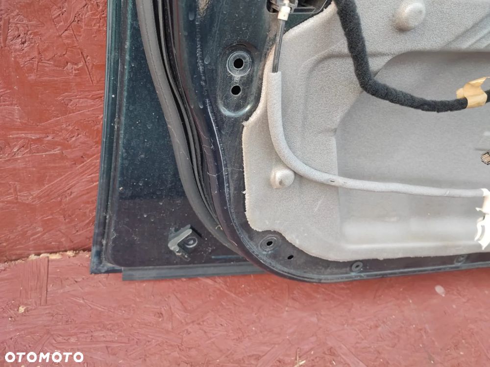 BMW E60 / E60 LCI / E61 / E61 LCI. ORYGINALNE KOMPLETNE DRZWI LEWE / PRAWE EUROPA. W KOL. TIEFGRUEN METALLIC. O NR: 7 202 339 / 7 181 003 / 7 111 375 / 7 202 340 / 7 111 376 / 7 181 004 OEM. W BARDZO DOBRYM STANIE. - 28