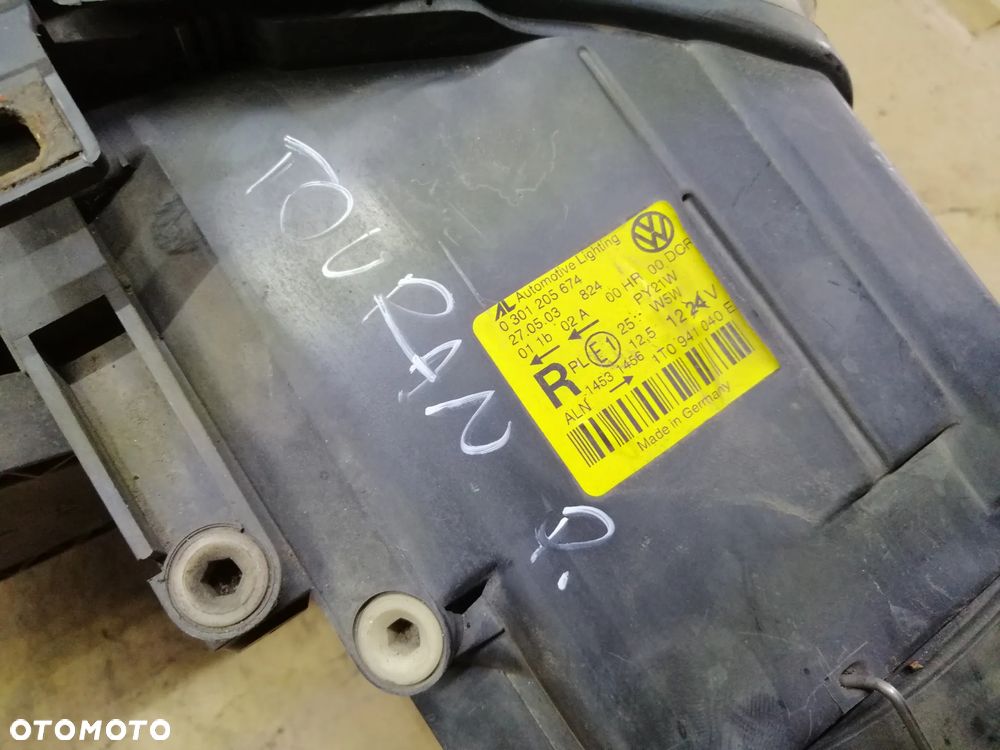 Volkswagen Touran Caddy lampy przód Xenon komplet - 18