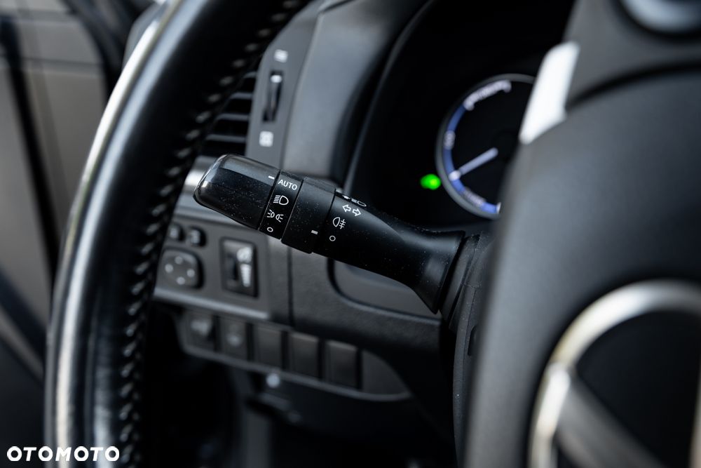 Lexus CT 200h - 27