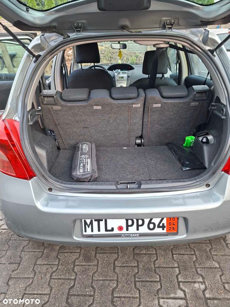 Toyota Yaris 1.3 Sol MM - 10