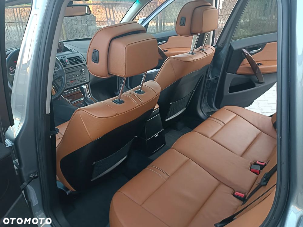 BMW X3 xDrive20d - 14