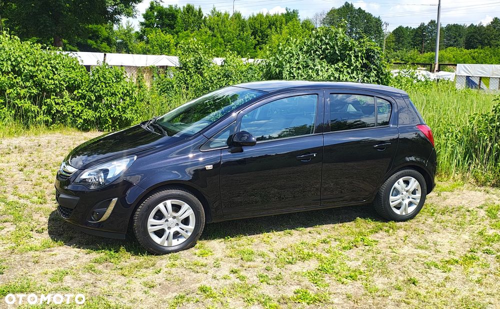 Opel Corsa 1.4 16V Cosmo - 2