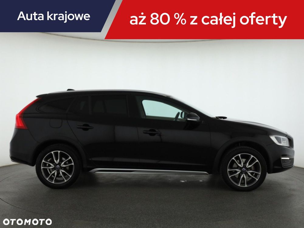 Volvo V60 Cross Country - 8